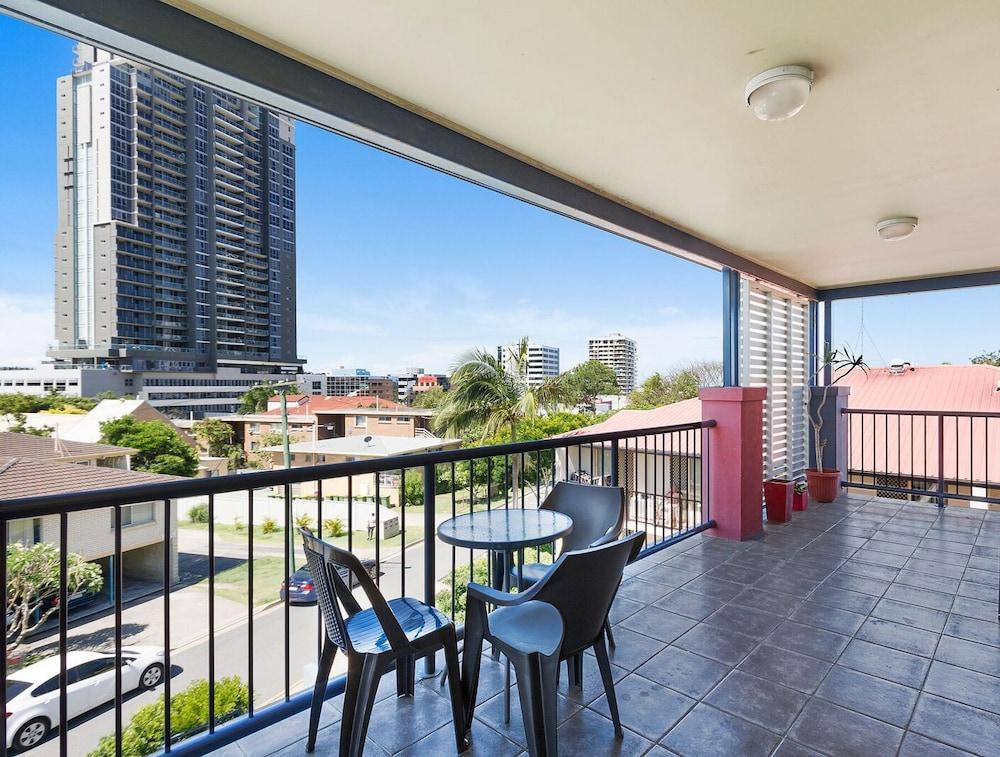 Arrival Lodge Hostel Accommodation Gold Coast Exterior foto