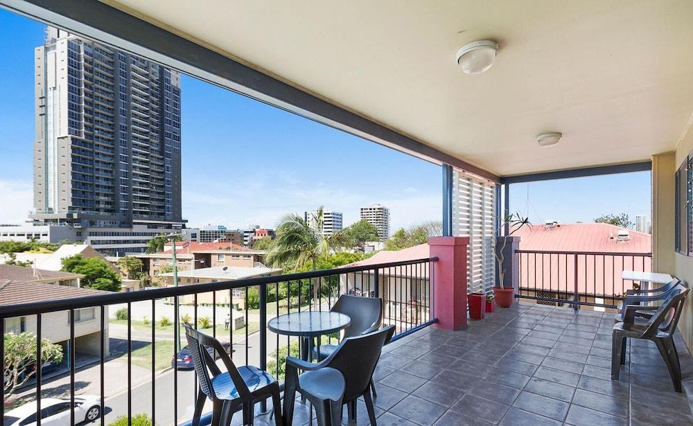 Arrival Lodge Hostel Accommodation Gold Coast Exterior foto
