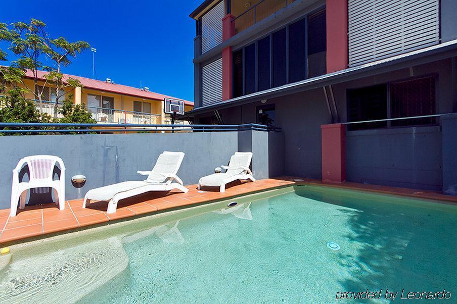 Arrival Lodge Hostel Accommodation Gold Coast Exterior foto