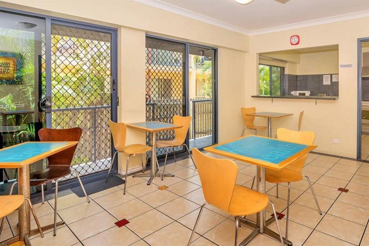 Arrival Lodge Hostel Accommodation Gold Coast Exterior foto
